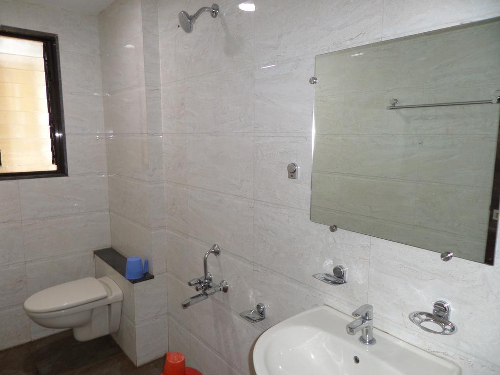 Sai Heera Residency Hotel Shirdi Exterior photo