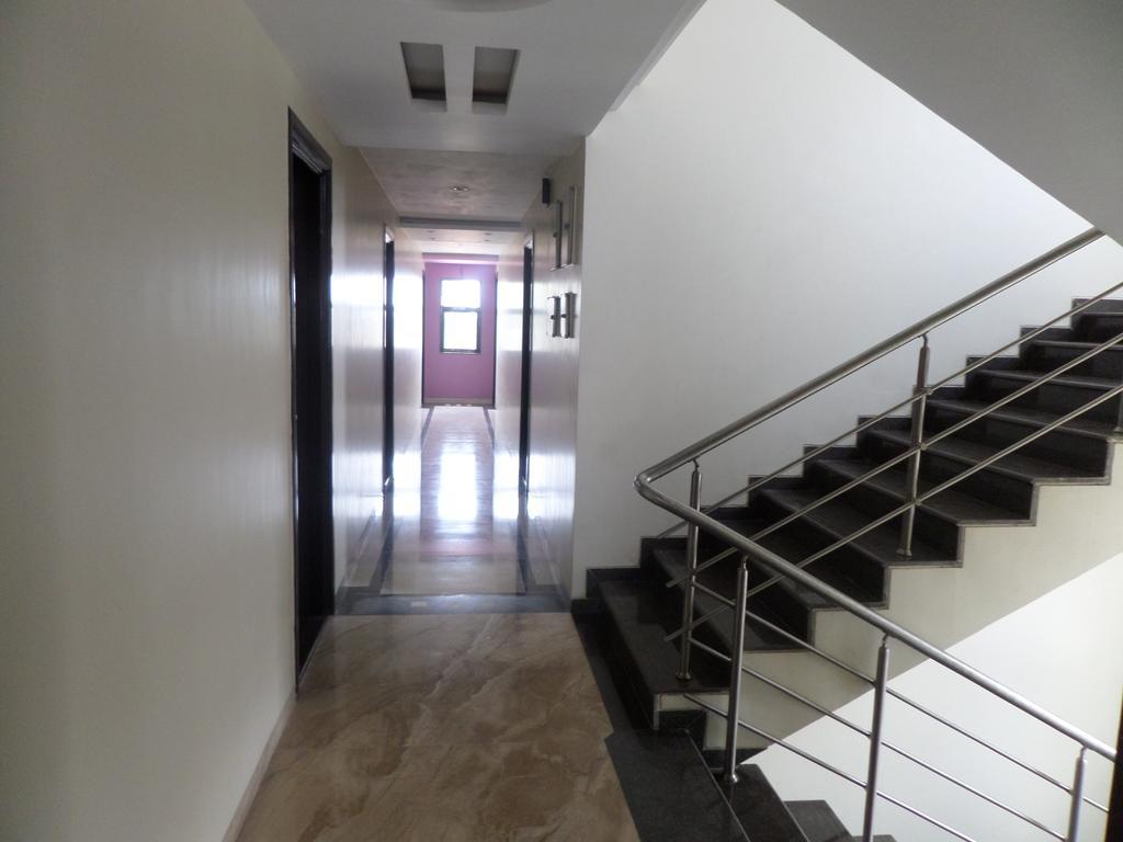 Sai Heera Residency Hotel Shirdi Exterior photo